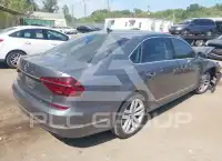 2017 Volkswagen Passat фото