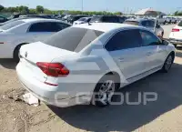 2017 Volkswagen Passat фото