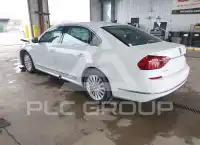 2017 Volkswagen Passat фото