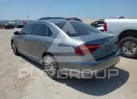 2017 Volkswagen Passat фото