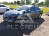 2017 Volkswagen Passat photo