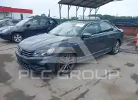 2017 Volkswagen Passat photo