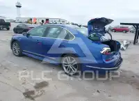 2017 Volkswagen Passat photo