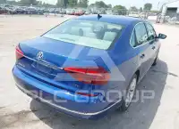 2017 Volkswagen Passat фото