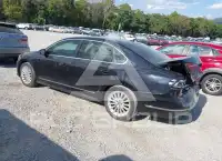 2017 Volkswagen Passat фото