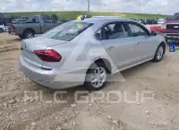 2017 Volkswagen Passat photo