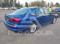 2017 Volkswagen Passat photo