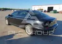 2017 Volkswagen Passat фото