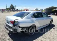 2017 Volkswagen Passat photo