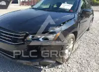 2017 Volkswagen Passat photo
