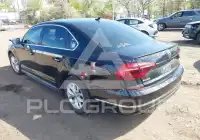 2017 Volkswagen Passat фото