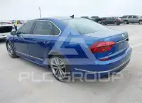 2017 Volkswagen Passat фото