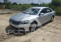 2017 Volkswagen Passat photo