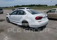 2017 Volkswagen Passat фото