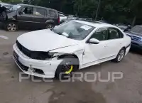 2017 Volkswagen Passat photo
