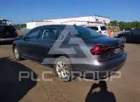 2017 Volkswagen Passat фото