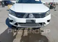 2017 Volkswagen Passat photo