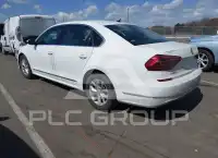 2017 Volkswagen Passat photo