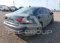 2017 Volkswagen Passat photo