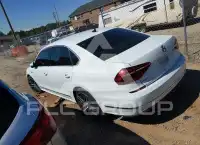 2017 Volkswagen Passat фото