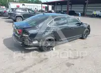 2017 Volkswagen Passat фото