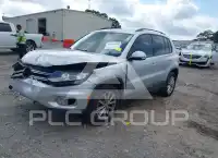 2017 Volkswagen Tiguan photo