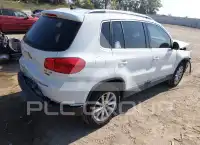 2017 Volkswagen Tiguan photo