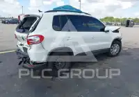 2017 Volkswagen Tiguan photo