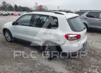 2017 Volkswagen Tiguan фото