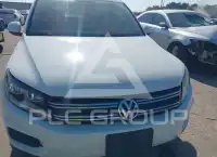 2017 Volkswagen Tiguan фото