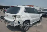 2017 Volkswagen Tiguan photo