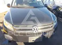 2017 Volkswagen Tiguan photo