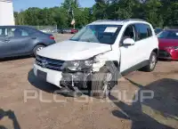 2017 Volkswagen Tiguan photo