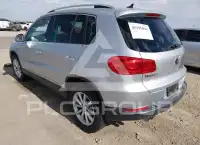2017 Volkswagen Tiguan photo