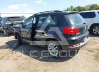 2017 Volkswagen Tiguan photo