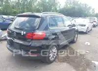 2017 Volkswagen Tiguan фото