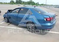 2017 Volkswagen Jetta фото