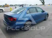 2017 Volkswagen Jetta фото