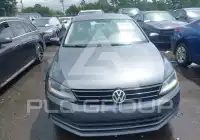 2017 Volkswagen Jetta photo