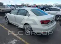 2017 Volkswagen Jetta фото