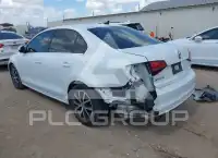 2017 Volkswagen Jetta photo