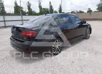 2017 Volkswagen Jetta фото