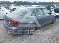 2017 Volkswagen Jetta фото