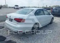 2017 Volkswagen Jetta фото