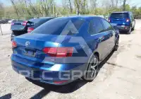 2017 Volkswagen Jetta photo