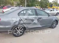 2017 Volkswagen Jetta photo