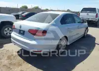 2017 Volkswagen Jetta фото