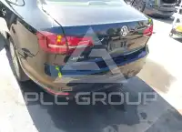 2017 Volkswagen Jetta photo