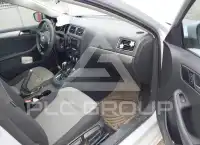 2017 Volkswagen Jetta photo