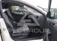 2017 Volkswagen Jetta фото